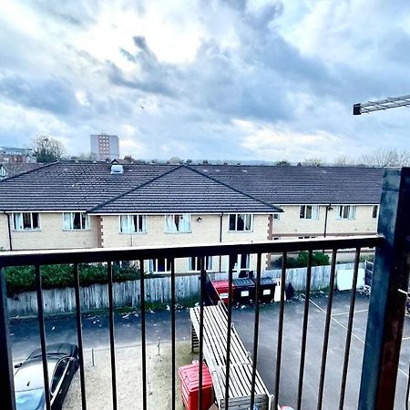 Holiday Flat In Central Slough Near To London Heathrow And Windsor With Free Car Park Eksteriør bilde